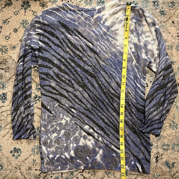 Beautiful Blue, White, Black & Silver Metallic Zebra Stripes Cardigan - Picture 12 of 14